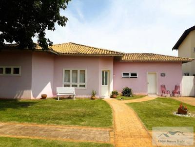 Casa em Condom�nio para Venda, em Tatu�, bairro Parque Residencial S�o Marcos, 3 dormit�rios, 3 banheiros, 2 su�tes, 2 vagas